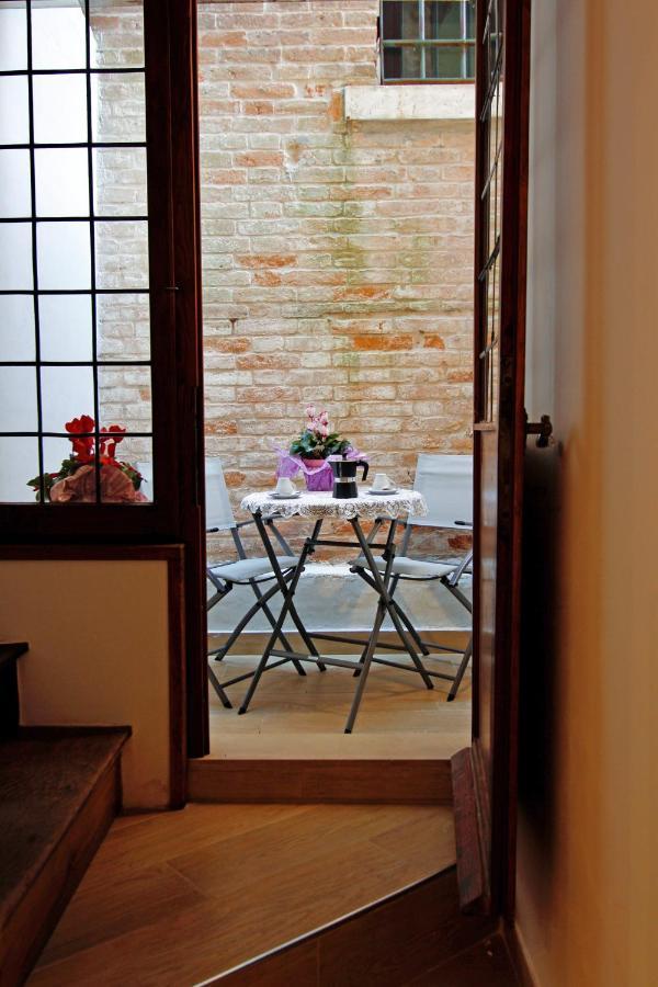 Tre Raggi Apartment Венеция Екстериор снимка